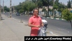 آقای اقدامی در سی سالگی بازداشت و در آستانه چهل سالگی از زندان آزاد شد