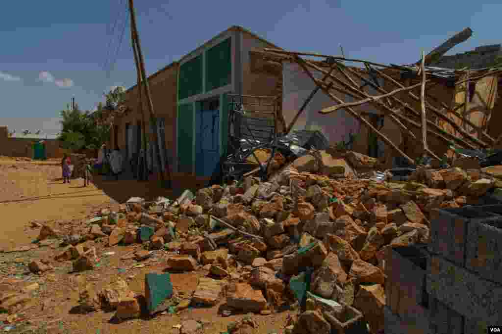 A house destroyed during one of the battles fought for the control of the town of Hawzen, Tigray, in Ethiopia, on June 6, 2021. (VOA/Yan Boechat) 