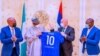 Buhari da Infantino rike da jesi mai lambar 10 da sunan Buhari (Facebook/Femi Adesina)