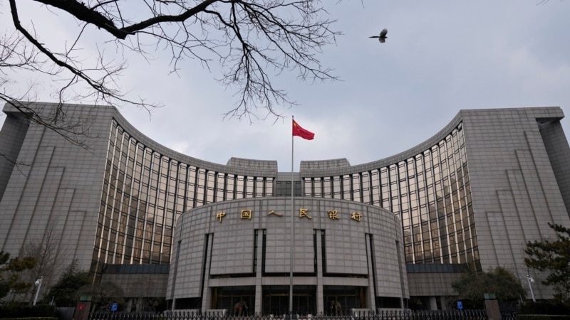 Moody's Changes Outlook for China's Debt to 'Negative'  ...