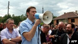 Kosovë: Gjenerali i KFOR-it Buhler takohet me përfaqësues të Beogradit