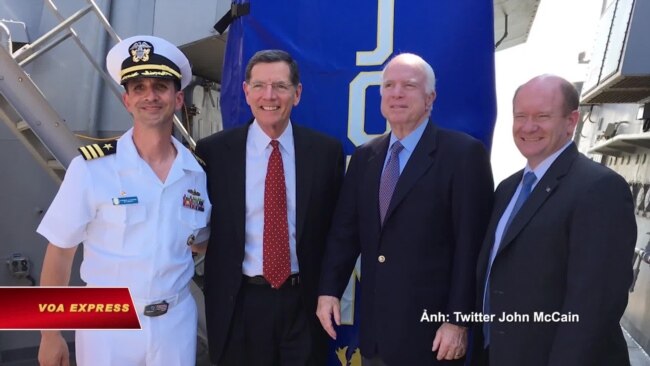 Thượng nghị sĩ McCain thăm ‘di sản cha ông’ ở Cam Ranh