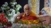 达赖喇嘛英国音乐节谈追求 想当拖拉机手