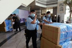 2020年8月10日，香港警方搜查壹傳媒大樓。 （蘋果日報圖片）