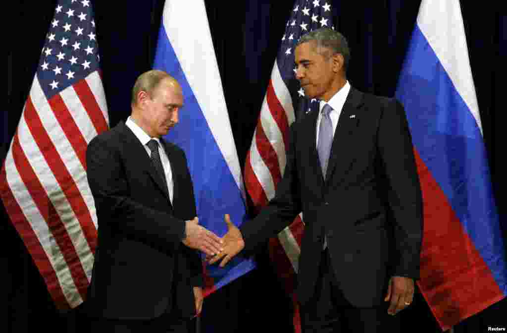 U.S. President Barack Obama meets with Russian President Vladimir Putin during the United Nations General Assembly in New York, Sept. 28, 2015.