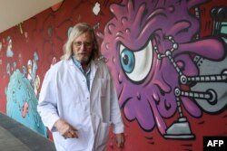 Didier Raoult, director del hospital de Marsella (IHU) donde se detectó por primera vez esta nueva variante.