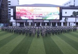 Tentara berbaris di depan Mabes TNI AD. (Foto: Courtesy/Kadispenad/TNI AD)