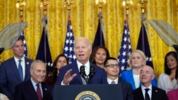 Abogados advierten sobre riesgos de estafas relacionadas al alivio migratorio propuesto por el presidente Joe Biden en EEUU.