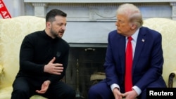 El presidente de Estados Unidos, Donald Trump, se reúne con el presidente ucraniano, Volodymyr Zelenskyy, en la Casa Blanca en Washington, el 28 de febrero de 2025