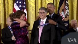 奥巴马总统为21位杰出美国人颁发自由勋章