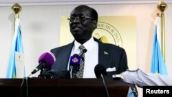 Menteri Luar Negeri Sudan Selatan Barnaba Marial Benjamin mengatakan mengizinkan pekerja asing untuk tetap tinggal (17/9).