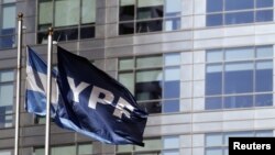 Argentina justificó la expropiación de YPF alegando que ésta disminuyó mucho su producción y las inversiones.