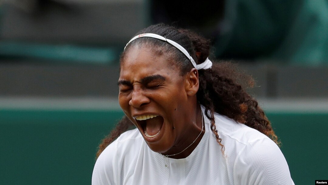 Reaksi Serena Williams saat melawan petenis Bulgari, Viktoriya Tomova, di putaran kedua turnamen tenis Wimbledon di London, Inggris, 4 Juli 2018.