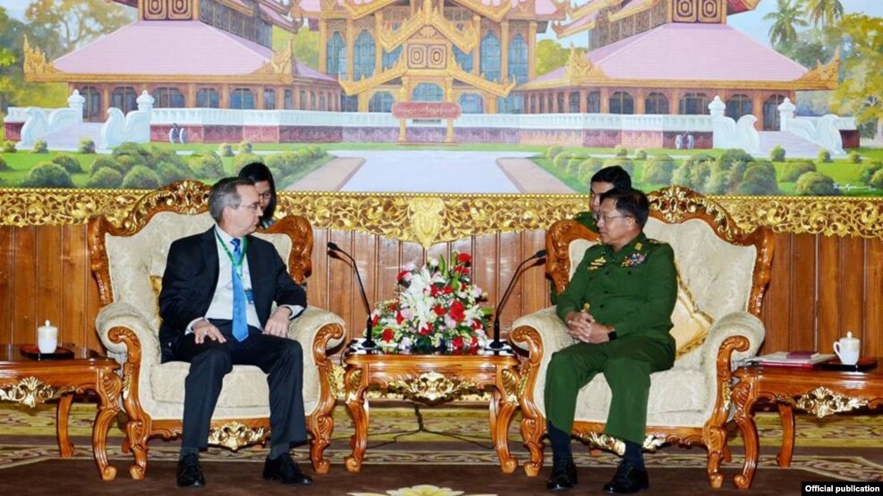 ျမန္မာႏိုင္ငံ ဆိုင္ရာ အေမရိကန္ႏိုင္ငံ သံအမတ္ႀကီး Scot Marciel နဲ႔ ကာခ်ဳပ္တို႔ ေတြ႔ဆံု (Senior General Min Aung Hlaing)