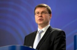 Wakil Presiden Eksekutif Uni Eropa Valdis Dombrovskis di Markas Besar Uni Eropa di Brussels. (Foto: dok).