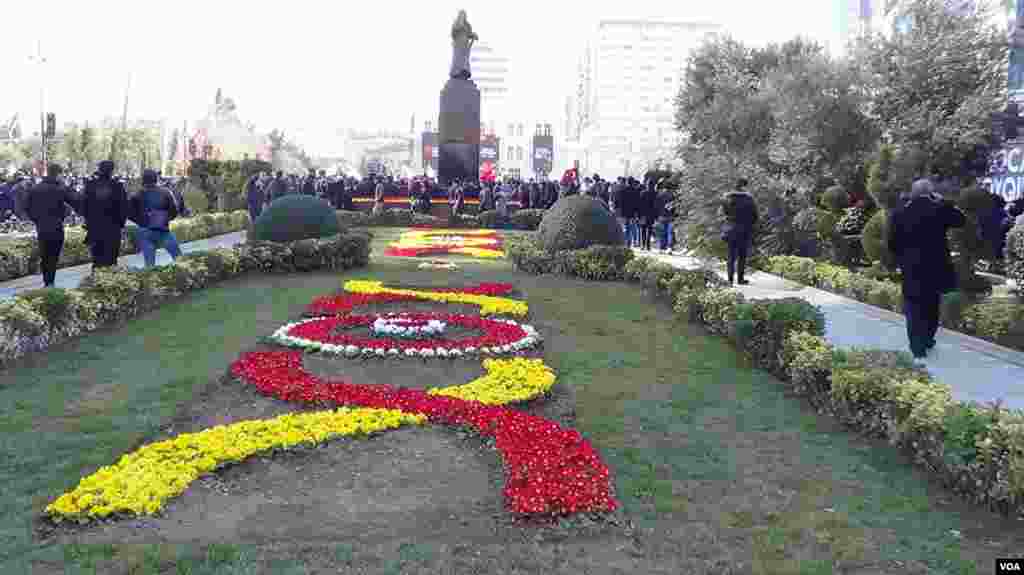 Ana fəryadı abidəsi 