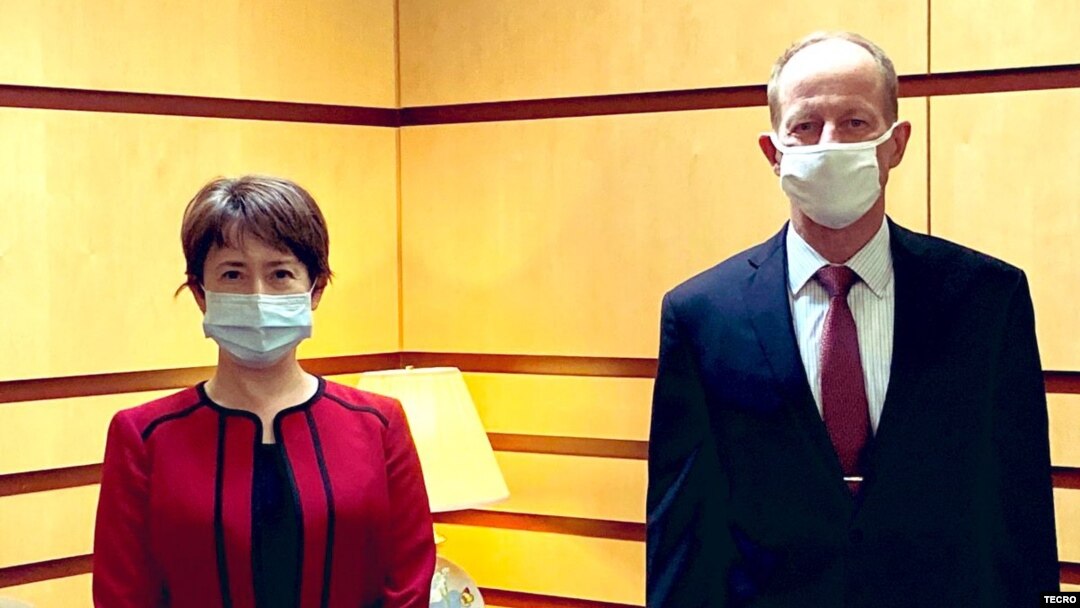Perwakilan Taiwan di AS, Bi-khim Hsiao, bertemy Asisten Menlu AS David Stilwell di Washington DC (foto: dok).