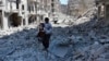 ویرانه های حلب در پی بمباران هواپیماهای روسی؛ این شهر چندی پیش به طور کامل به تصرف نیروهای بشار اسد در آمد.