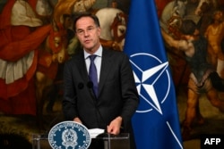 Sekretaris Jenderal NATO Mark Rutte di Giorgia Meloni di Roma pada 5 November 2024. (Foto: AFP)