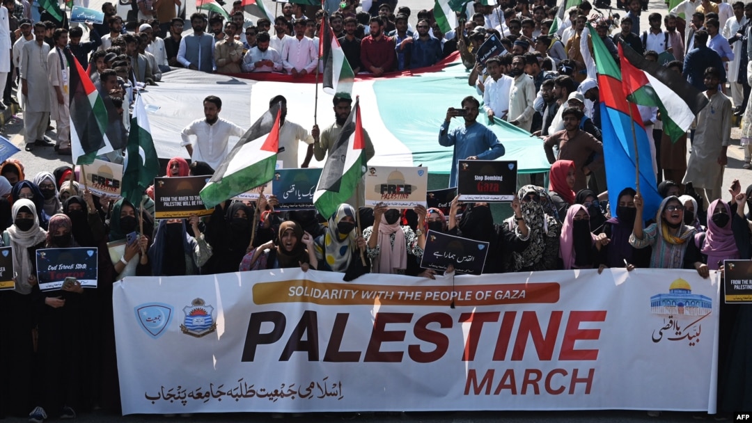 Una marcha propalestina en Lahore, Pakistán, el 12 de octubre de 2023.