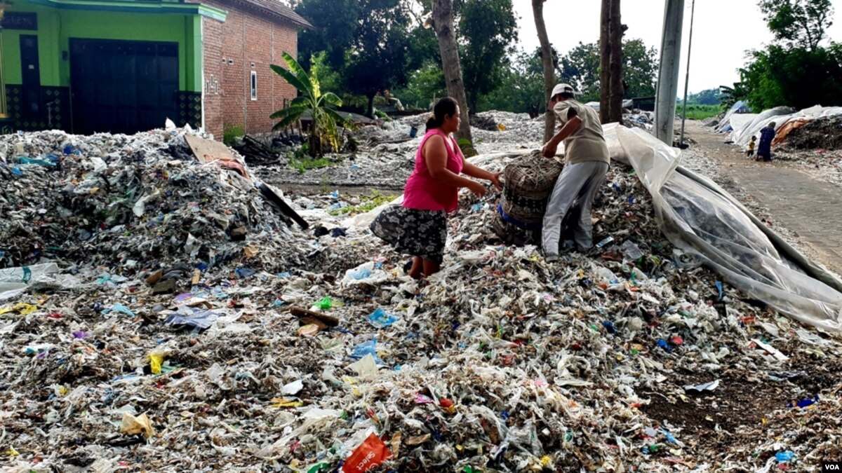 Contoh Teks Laporan Hasil Observasi Tentang Sampah Dalam Bahasa Jawa