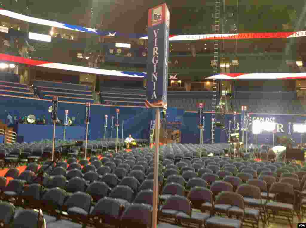 共和党代表大会会场，各州代表座位排列