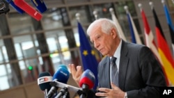 资料照片：欧盟外交政策负责人何塞普·博雷利在布鲁塞尔对媒体讲话。（2024年5月27日）