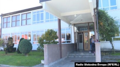 Europski priključiti olovo