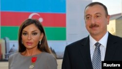 Президент Азербайджана Ильхам Алиев и его супруга Мехрибан Алиева (архивное фото)