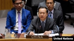 마자오쉬 유엔주재 중국 대사가 뉴욕 유엔본부에서 열린 안보리 회의에서 발언하고 있다.