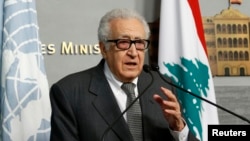 United Nations Peace Envoy for Syria Lakhdar Brahimi speaks during a news conference in Beirut, Lebanon, Nov. 1, 2013. 
