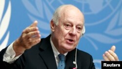 United Nations Special Envoy of the Secretary-General for Syria Staffan de Mistura speaks to media during a news conference in Geneva, Jan. 15, 2015.