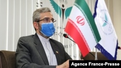 资料照片：伊朗副外长巴格里在德黑兰发表讲话（2021年5月29日）