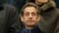 Eski cumhurbaşkanı Nicolas Sarkozy geçen hafta Fransa-Hollanda milli futbol maçını seyrederken