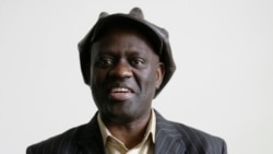 Alain Mabanckou joint par Nastasia Peteuil