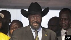 South Sudan's Presidenr, Salva Kiir votes (file)