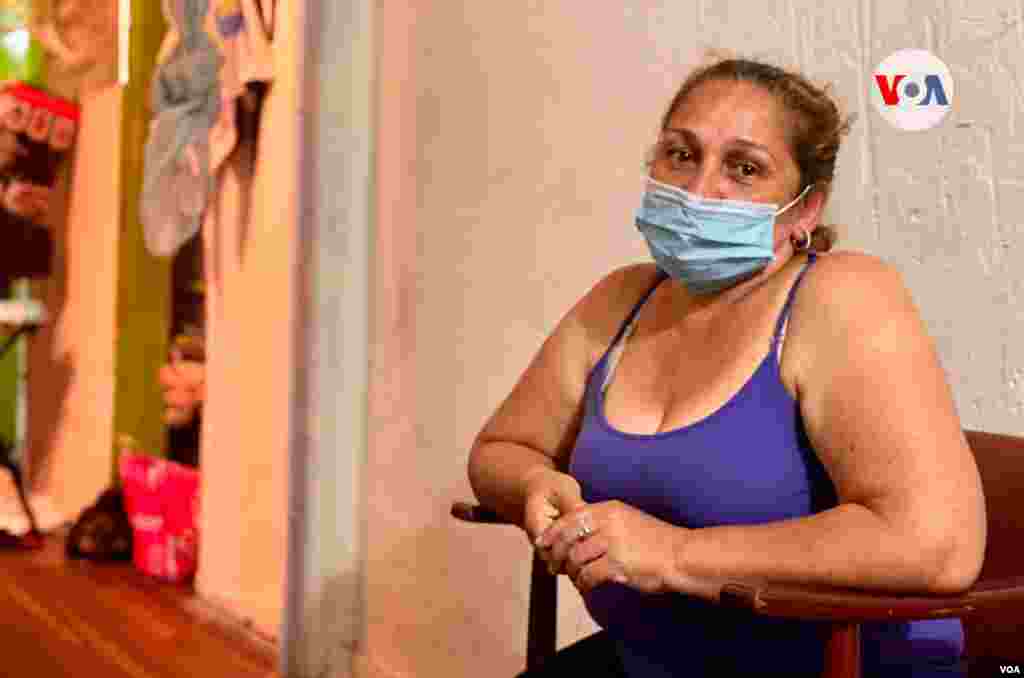 Yoleida Romero es madre y abuela; dej&#243; un restaurante propio en Venezuela porque ya no le alcanzaba ni para la comida.