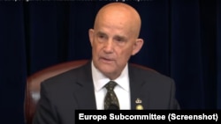 众议院外交事务委员会欧洲小组委员会主席基思·塞尔夫在12月16日的听证会上发表讲话。