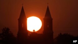 2016 estuvo marcado por el fenómeno de El Niño, el calentamiento del océano Pacífico que tiende a subir la temperatura mundial.