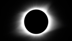 Millones de estadounidense se preparan para ver el eclipse total de Sol este 8 de abril