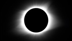 Más de 40 millones de personas en Norteamérica podrán ver hoy el eclipse total de sol
