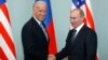 Biden sanctionne Moscou et expulse 10 diplomates russes