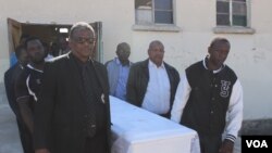 Isidumbu sika Lameck Kasuka sithwelwe nguThemba Phiri, Brian Arendse,lo Slatter Ndlovu