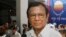 រូបឯកសារ៖ លោក​ កឹម សុខា​ ​ប្រធាន​គណ​បក្ស​សង្គ្រោះ​ជាតិ​ដែល​ត្រូវបាន​រំលាយ​ចោល ថ្លែងទៅកាន់​អ្នកគាំទ្រ​នៅក្នុងទីក្រុងភ្នំពេញ នៅថ្ងៃទី២ ខែមីនា ឆ្នាំ២០១៧។ (AP)