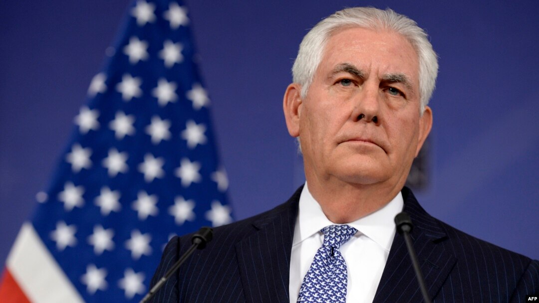 Menlu Amerika Rex Tillerson berbicara kepada media di Brussels, Kamis (6/12). 