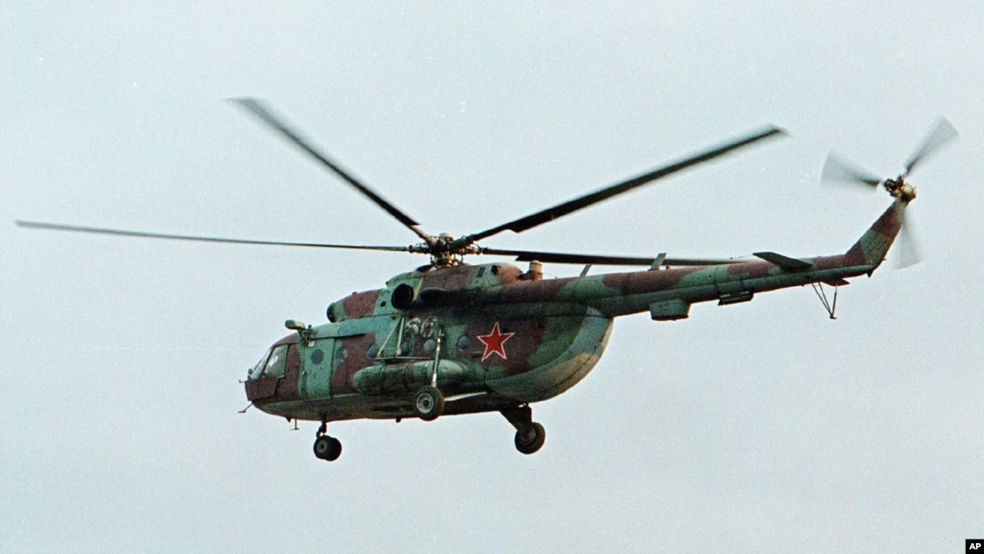 Helikopter Rusia Mi-8 dalam misi di Chechnya (foto: dok). Sebuah elikopter Mi-8 Rusia lainnya ditembak jatuh di Suriah. 