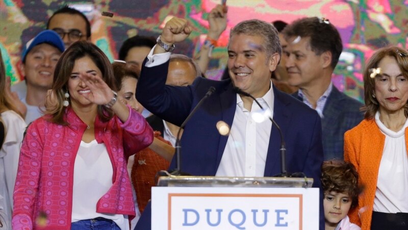 Retour de la droite avec Duque, qui veut corriger l'accord de paix en Colombie