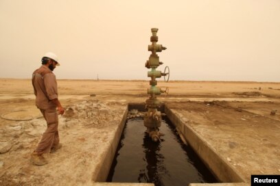 Lapangan minyak Sinbad dekat perbatasan Basra, Irak, 2018.