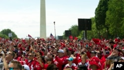 Một cuộc tuần hành ở Quảng trường National Mall.