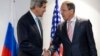 Kerry a Rusia: "hay que calmar las aguas" 